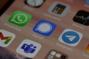 Telegram oplácí společnosti WhatsApp obvinění z kopírování