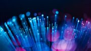 Čínští vědci posunuli optická vlákna na hranici možností a dosáhli rychlosti přenosu 1 Tb/s