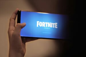 Fortnite se pokusil vrátit do App Storu. Apple reagoval třídenním mlčením a byrokratickou zdí