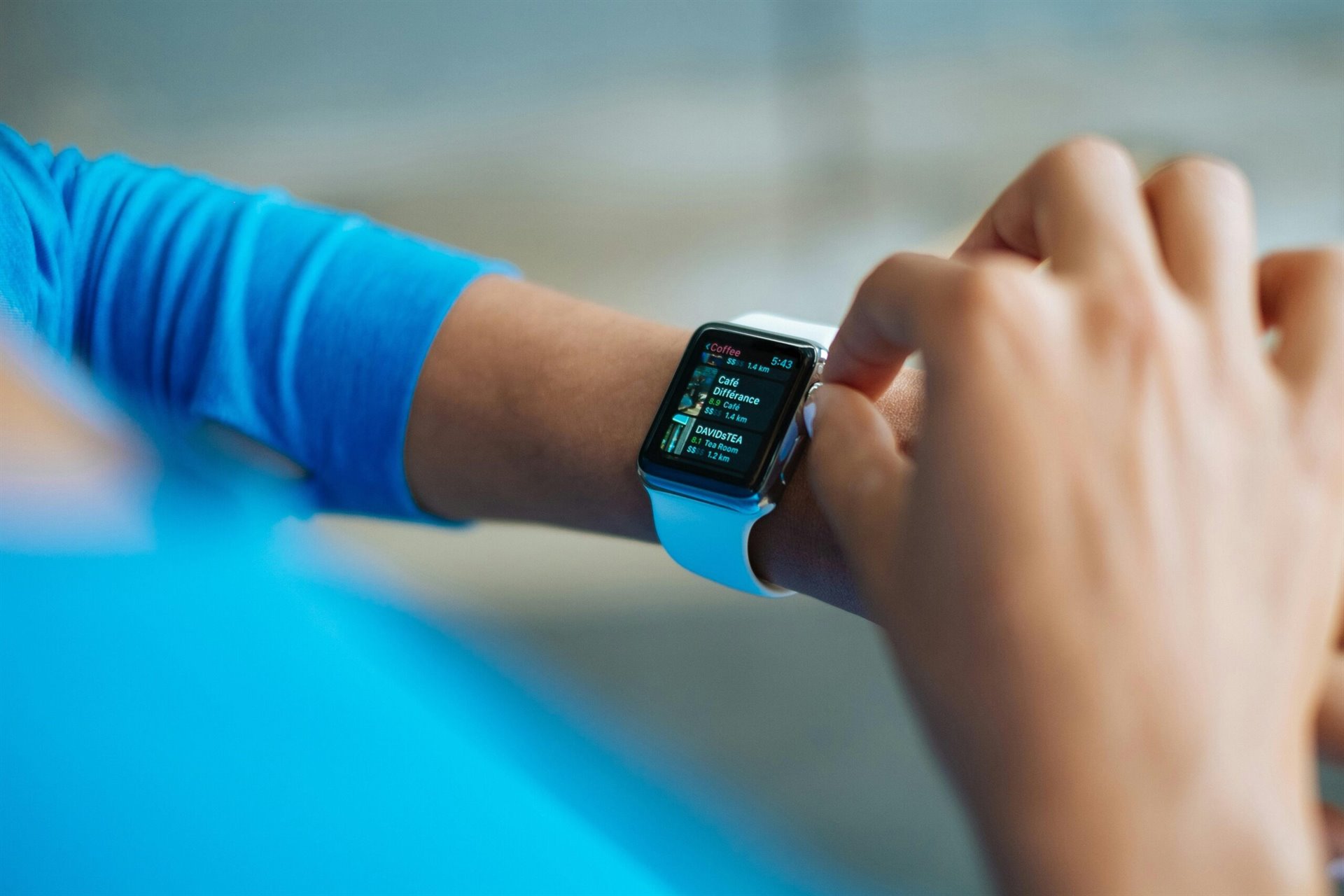 Dodávky hodinek Apple Watch zaznamenaly koncem minulého roku významný propad