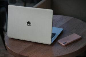 Huawei chystá útok na Windows: HarmonyOS pro PC a superčip Kirin X90 už klepou na dveře