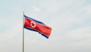 Severní Korea realizovala IT zakázky pod falešným jménem. Peníze šly přes Američana