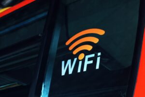 KVÍZ: Češi v bezdrátovém světě Wi-Fi, Bluetooth a dalších spojení