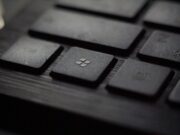 Hvězdou experimentu založeného na demokratizaci AI je historický počítač