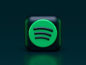 Algoritmus Spotify je rozbitý: Místo hudby doporučuje uživatelům zvuky bouřky