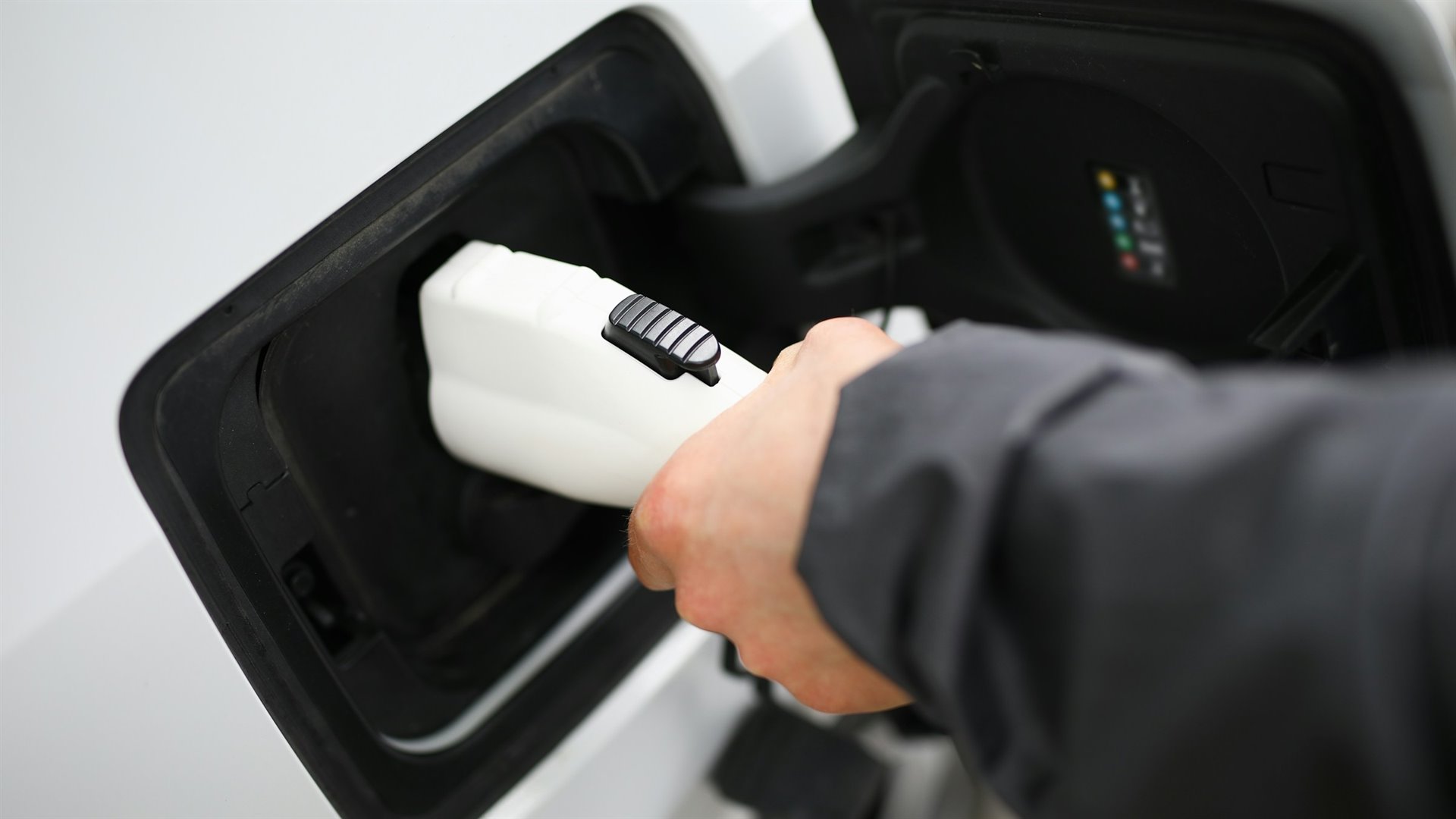 Čínská revoluční baterie dokáže nabít váš elektromobil během okamžiku