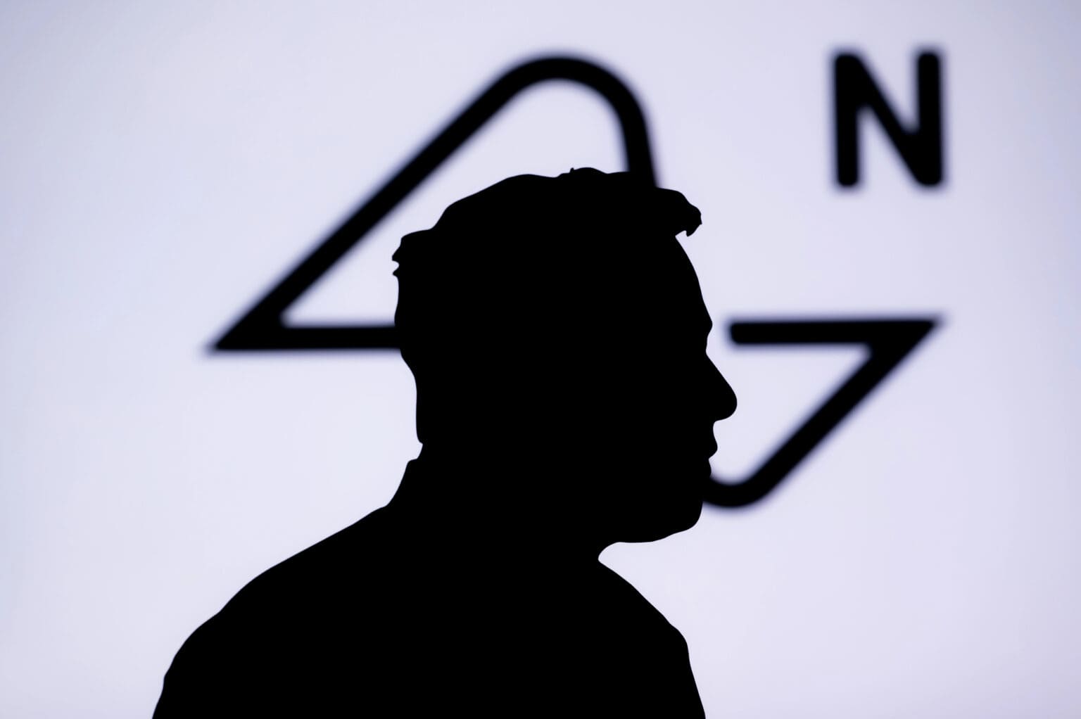 První čipy Neuralink míří do Evropy. Testování začne v Británii