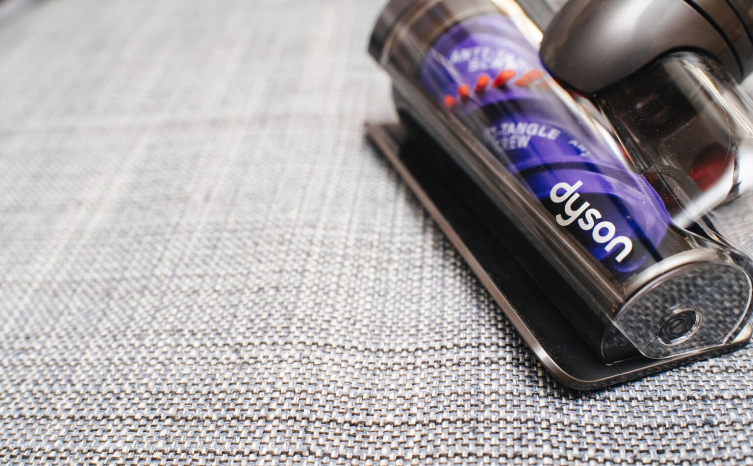 Revoluce v úklidu: Dyson V16 Piston Animal Submarine je tak dobrý, že vás bude bavit uklízet