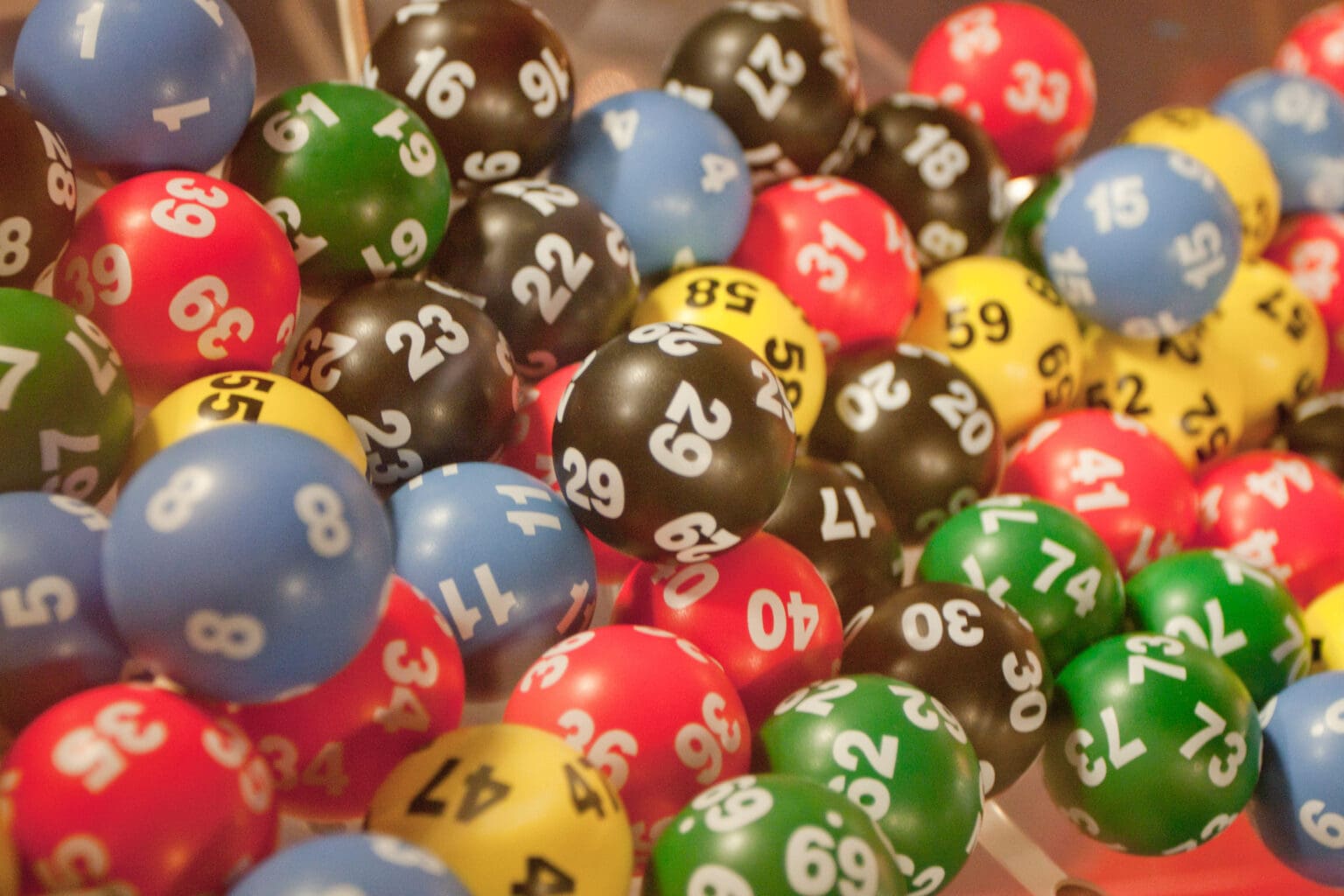 ChatGPT ženě poradil čísla do loterie. Vyhrála miliony