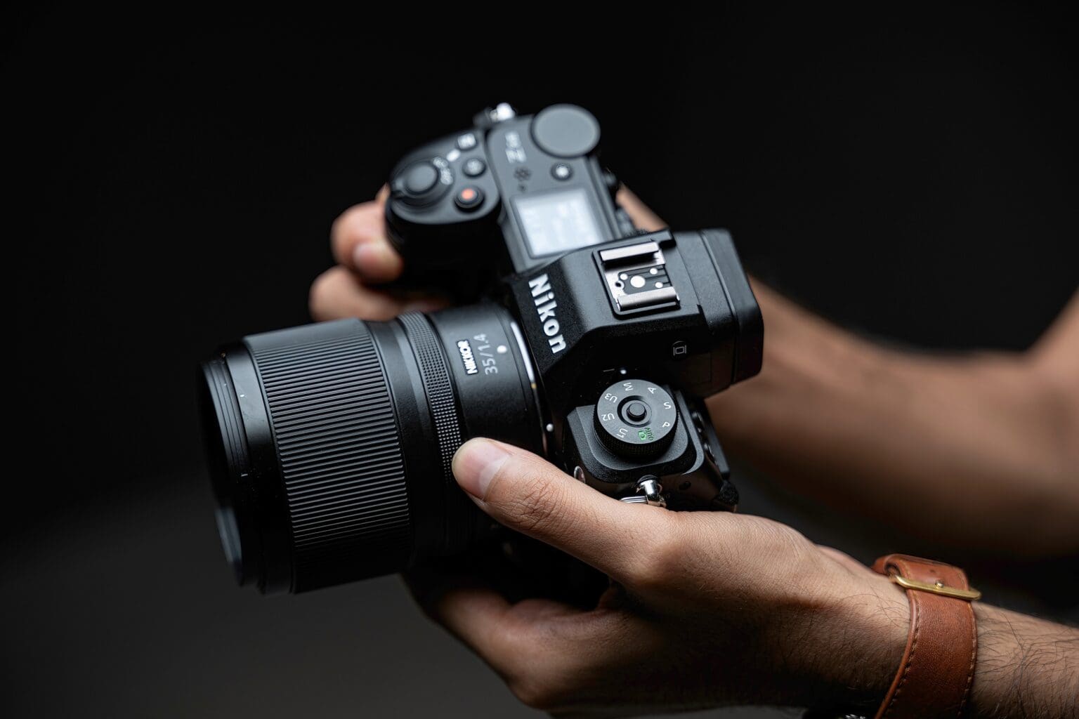 Nikon Z6 III: Téměř dokonalý fotoaparát, který chce porazit špičku