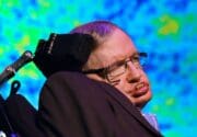 Myslíte, že máte dost času? Stephen Hawking varoval před zánikem Země v tento den