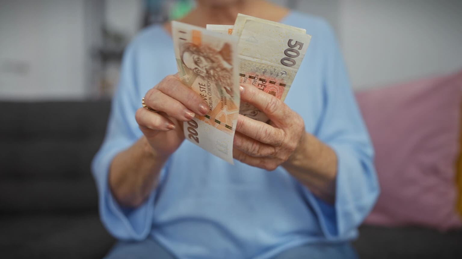 Češi chtějí do důchodu v 65. Němci mezitím pracují, dokud můžou chodit