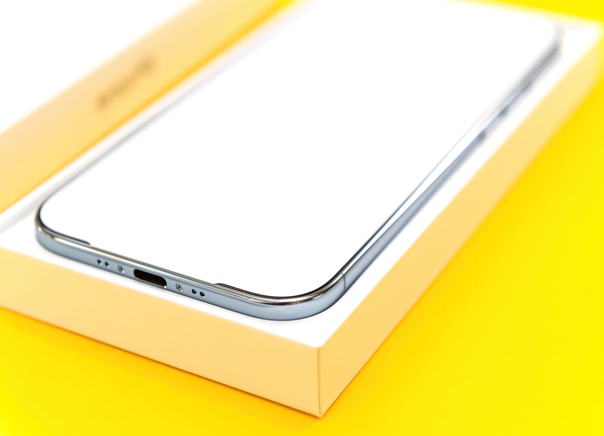 Chtěli jste nejtenčí iPhone? Apple za to teď tvrdě platí