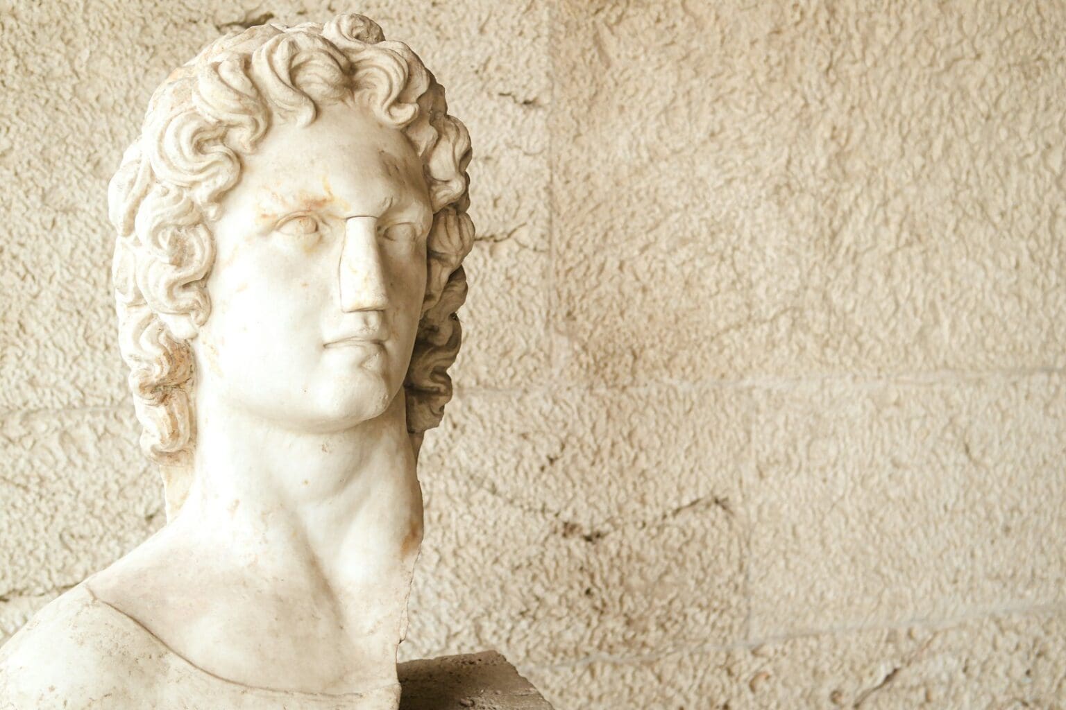 Vypadalo to jako smrt, ale nebyla. Co se tehdy stalo s Alexandrem Velikým