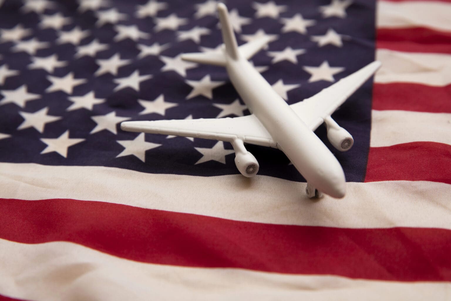 USA ruší lety ve velkém. Dispečeři bez výplaty mizí z věží