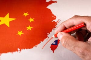 Válečné manévry a ostrá slova: Peking stupňuje tlak na Tchaj-wan