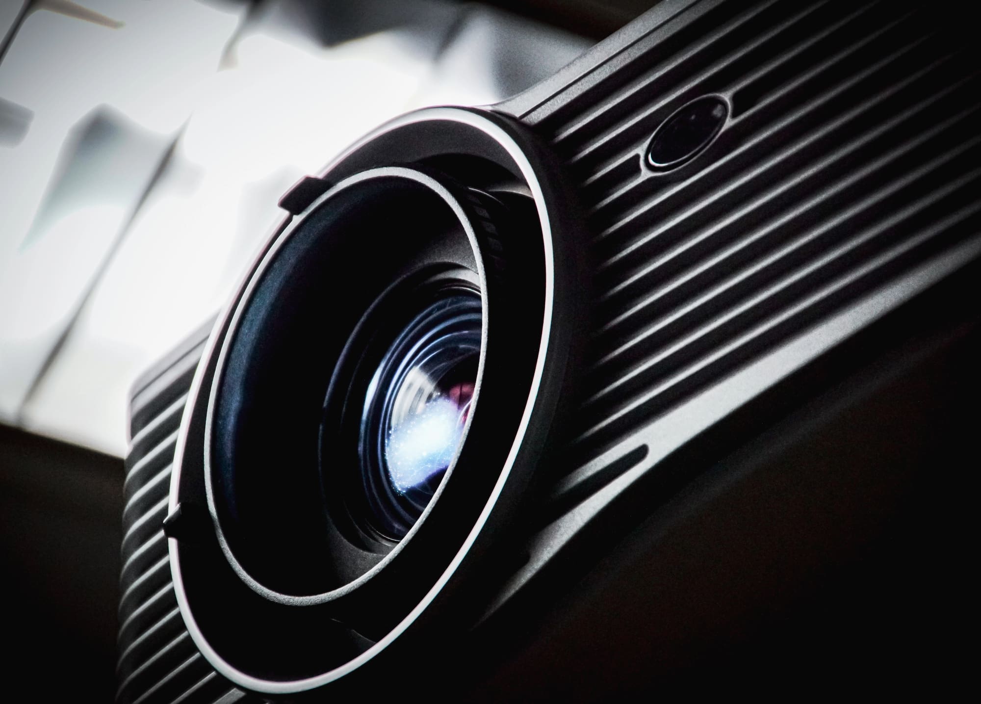 Optoma UHZ58LV: Laserový projektor, který konečně poráží televizi