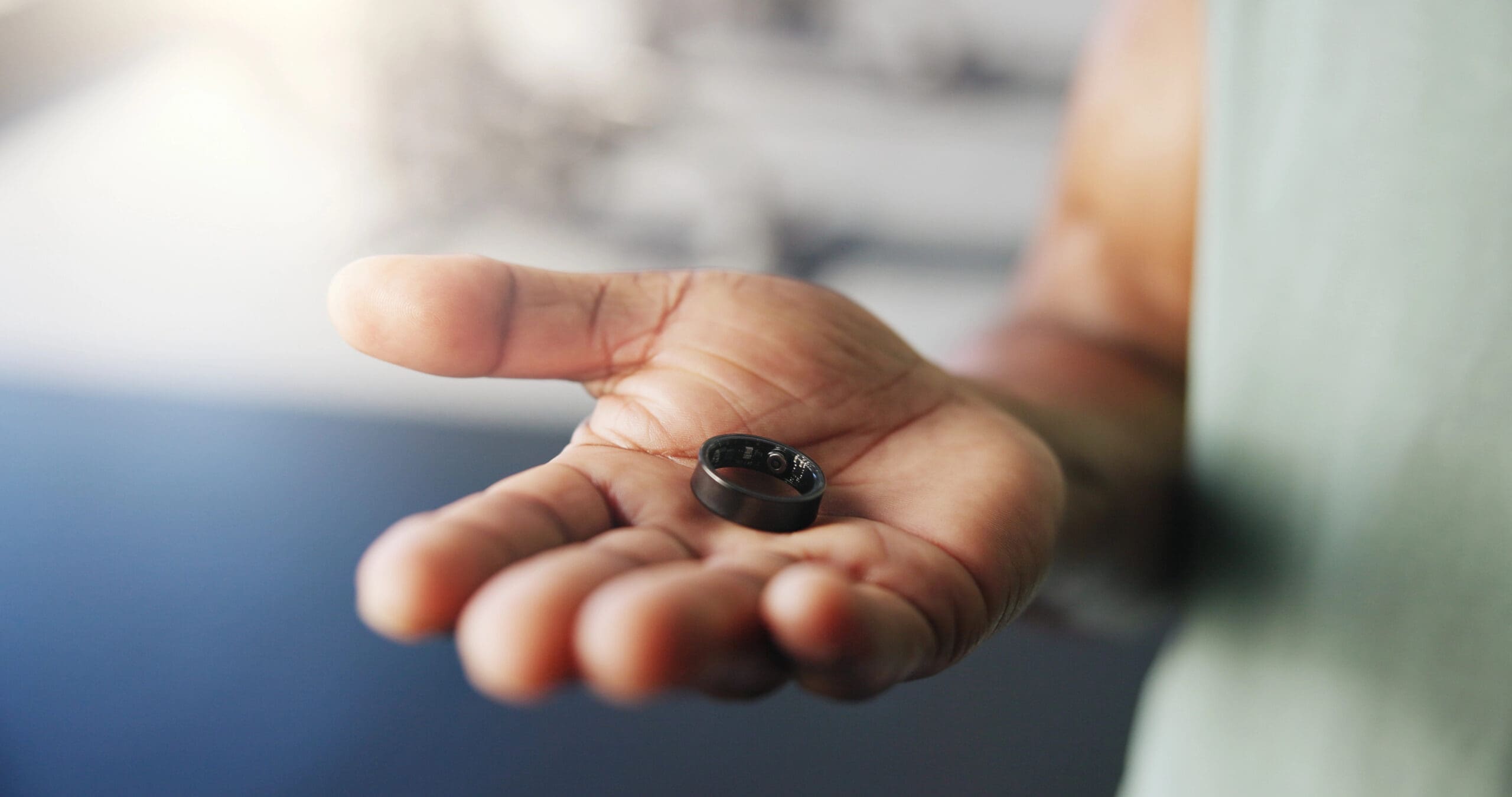 Bitva o chytré prsteny začala: Oura jde do boje proti Samsungu