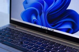 Microsoft vám slibuje AI agenta. Stabilní systém ale stále nemá