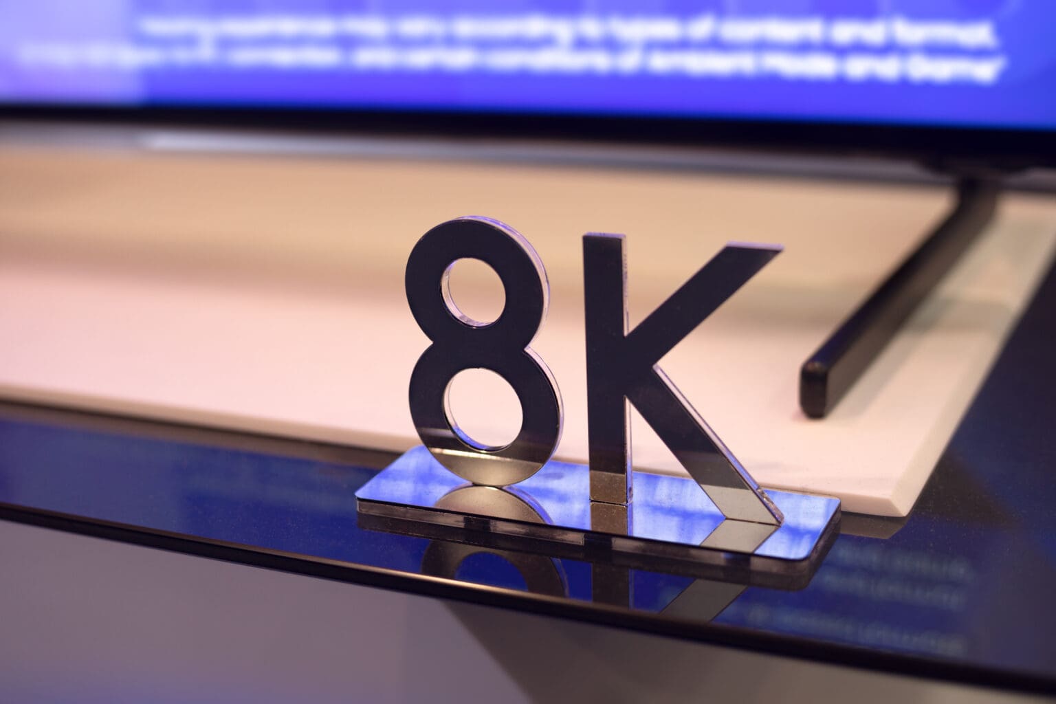 Češi kupují 8K televize. Ale většina z nich je vlastně nikdy nevyužije