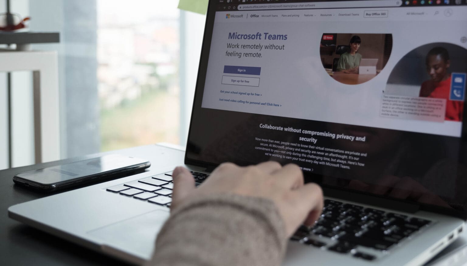 Pozor, kdo sedí u stolu: Microsoft Teams spustí sledování přes Wi-Fi