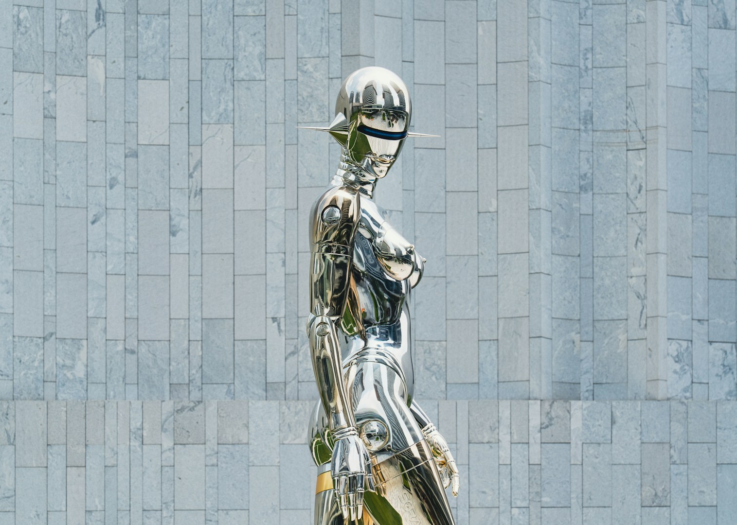 Češi si povídají s AI víc než s partnery. A začíná to mít následky