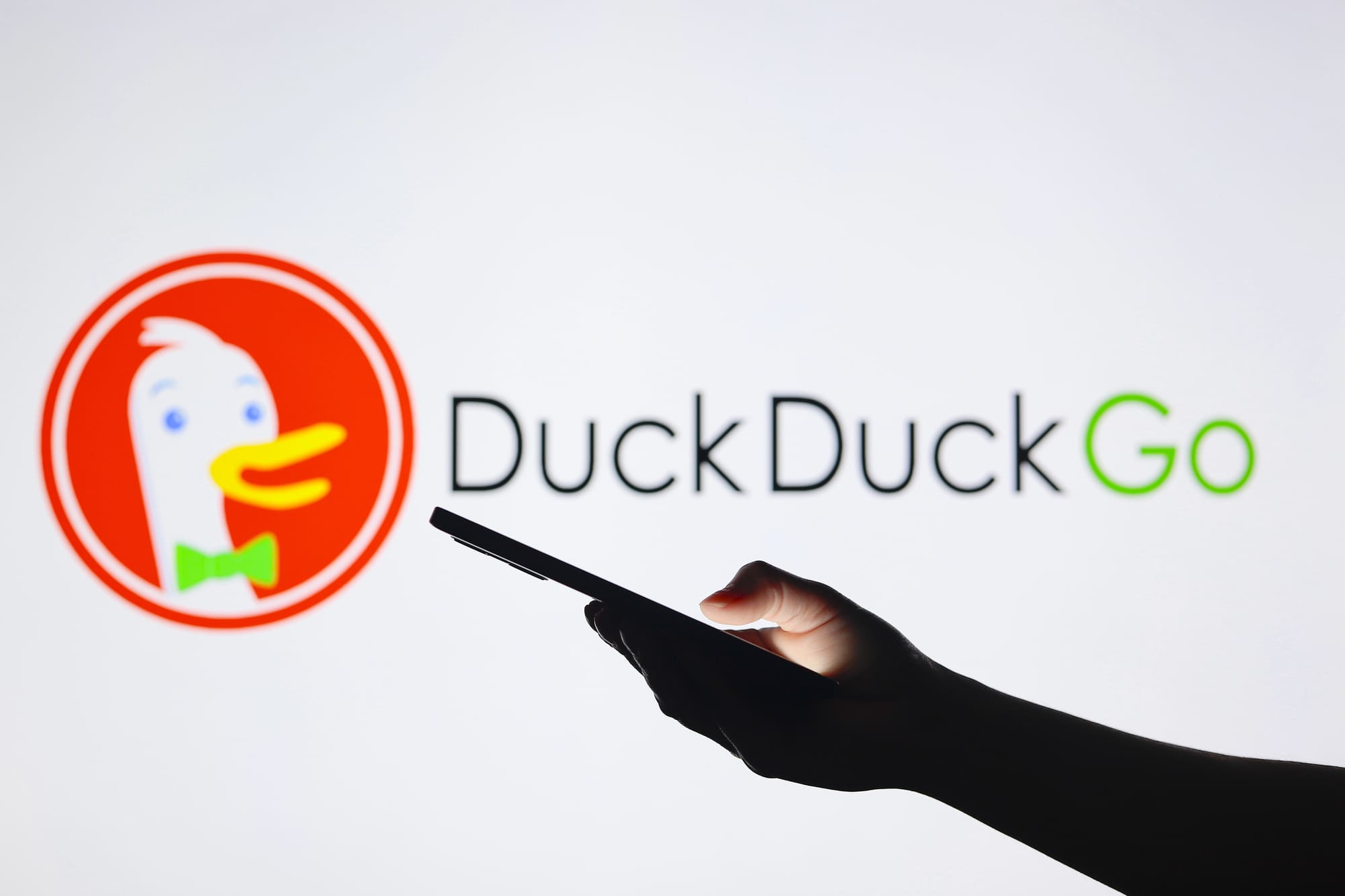 DuckDuckGo vstupuje do AI závodu. Zaměřuje se na bezpečí uživatelů