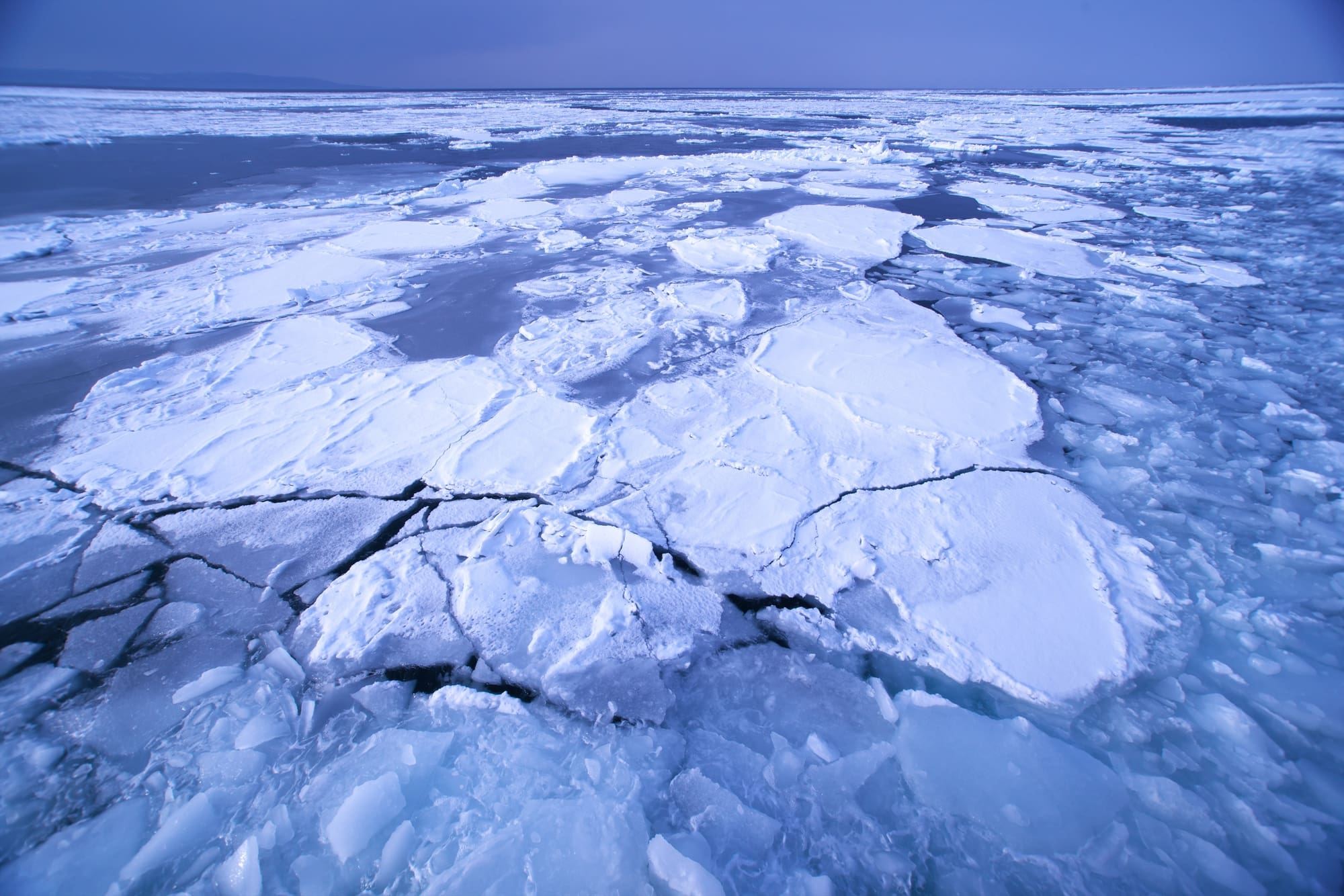 Arktida jako smrtící bojiště: Drony tu selhávají, technika zamrzá