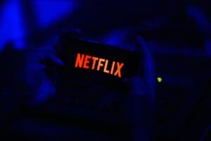 Netflix zrušil podporu streamování z mobilu. Změna se týká i vás