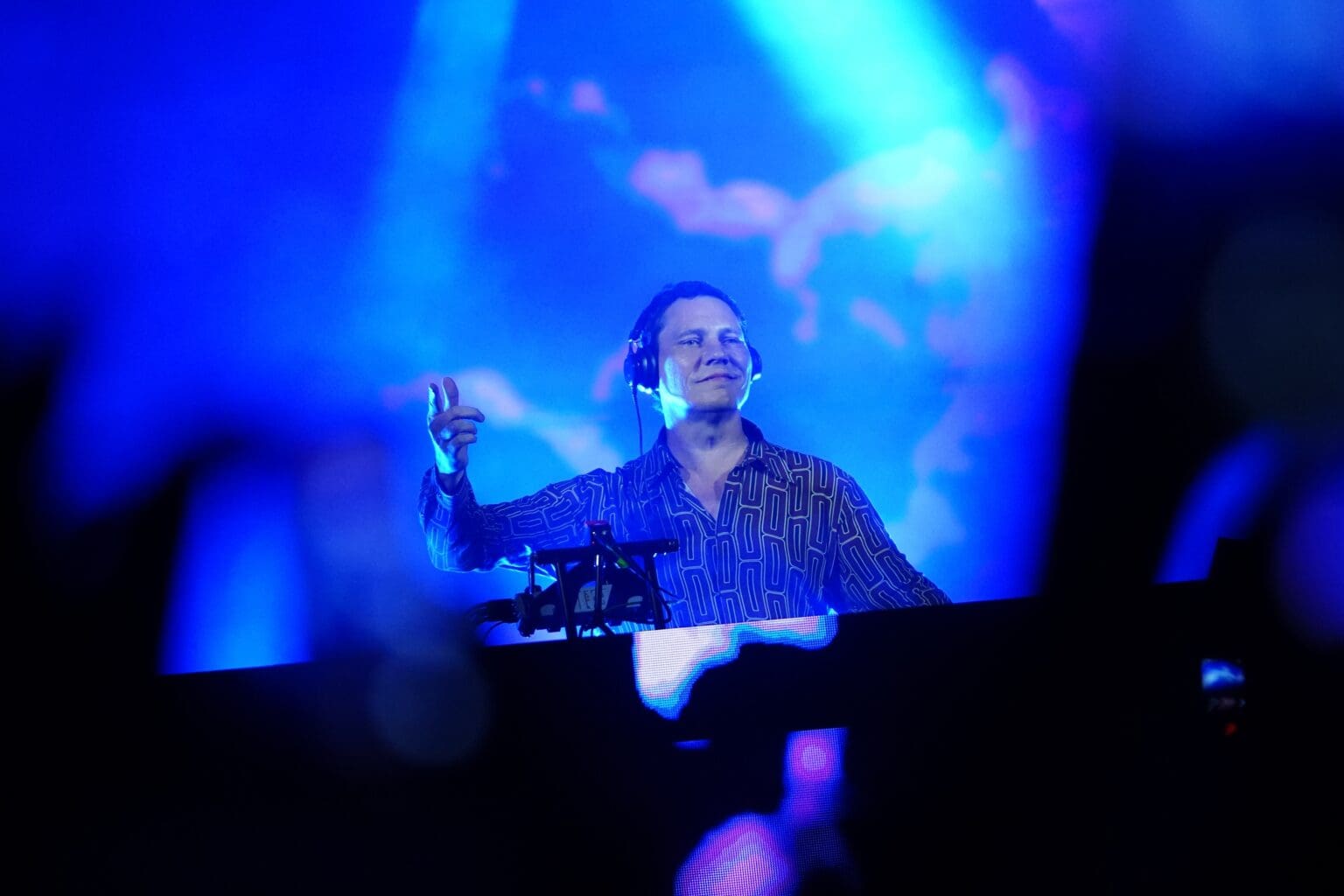 Když se hudba střetne s historií: DJ Tiësto si podmanil egyptské pyramidy