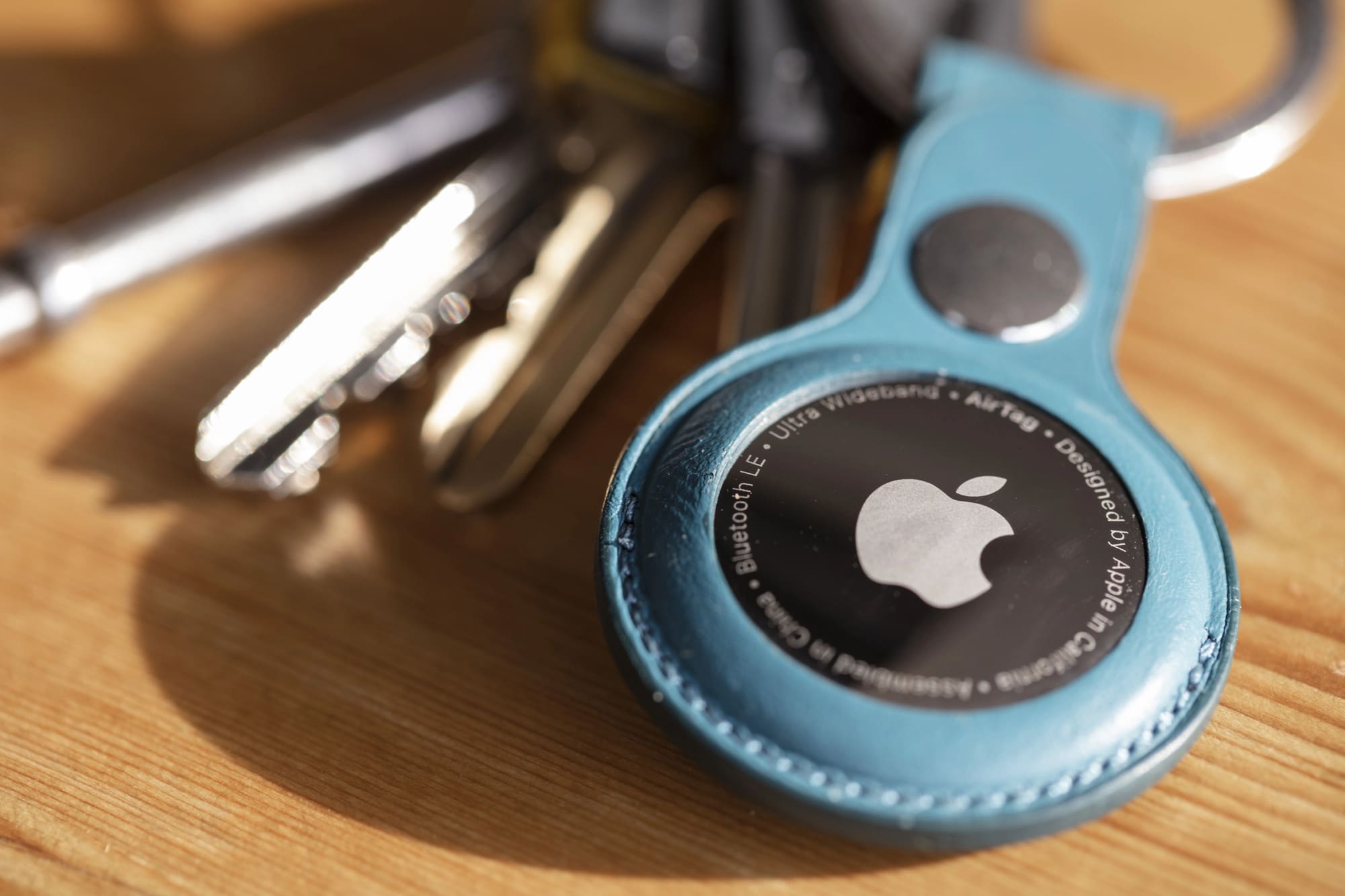 Vždy po vašem boku: Apple pracuje na špendlíku s umělou inteligencí