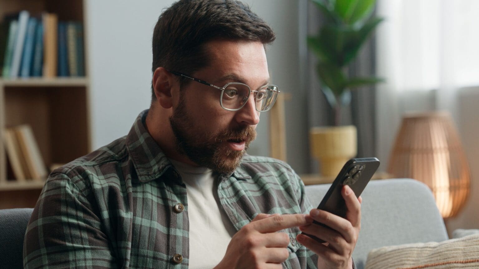 TEST: Nachytají vás senzační titulky? Vyzkoušejte si, co o vás odhalí tento test