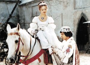 Češi milují Popelku. Málokdo ale ví, že její původ lze najít až ve starém Egyptě