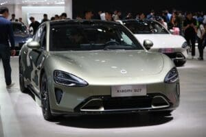 Xiaomi SU7 trhá rekordy: Téměř 100 000 předobjednávek za 15 dní