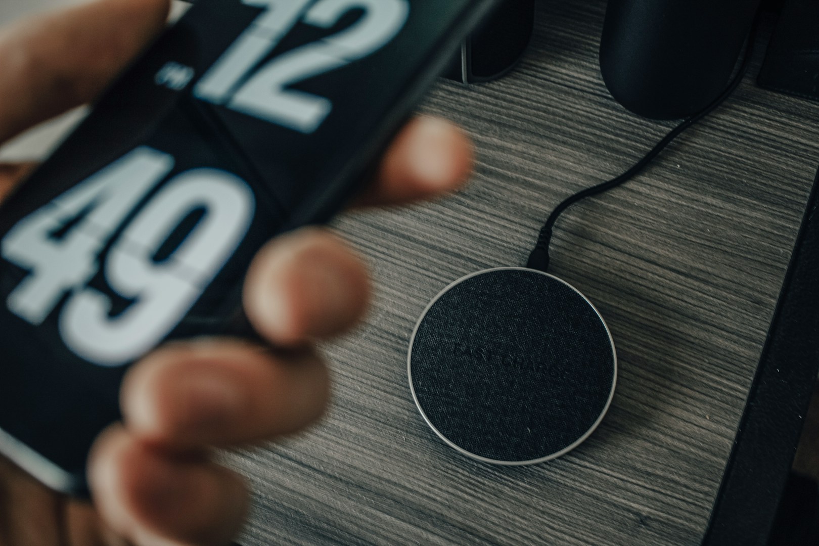 3 jednoduché způsoby, jak zjistit, zda váš mobil zvládne bezdrátové nabíjení