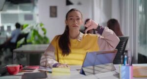 Titul v kapse, úklidová pomůcka v ruce. Realita generace Z, o které se na univerzitách mlčí