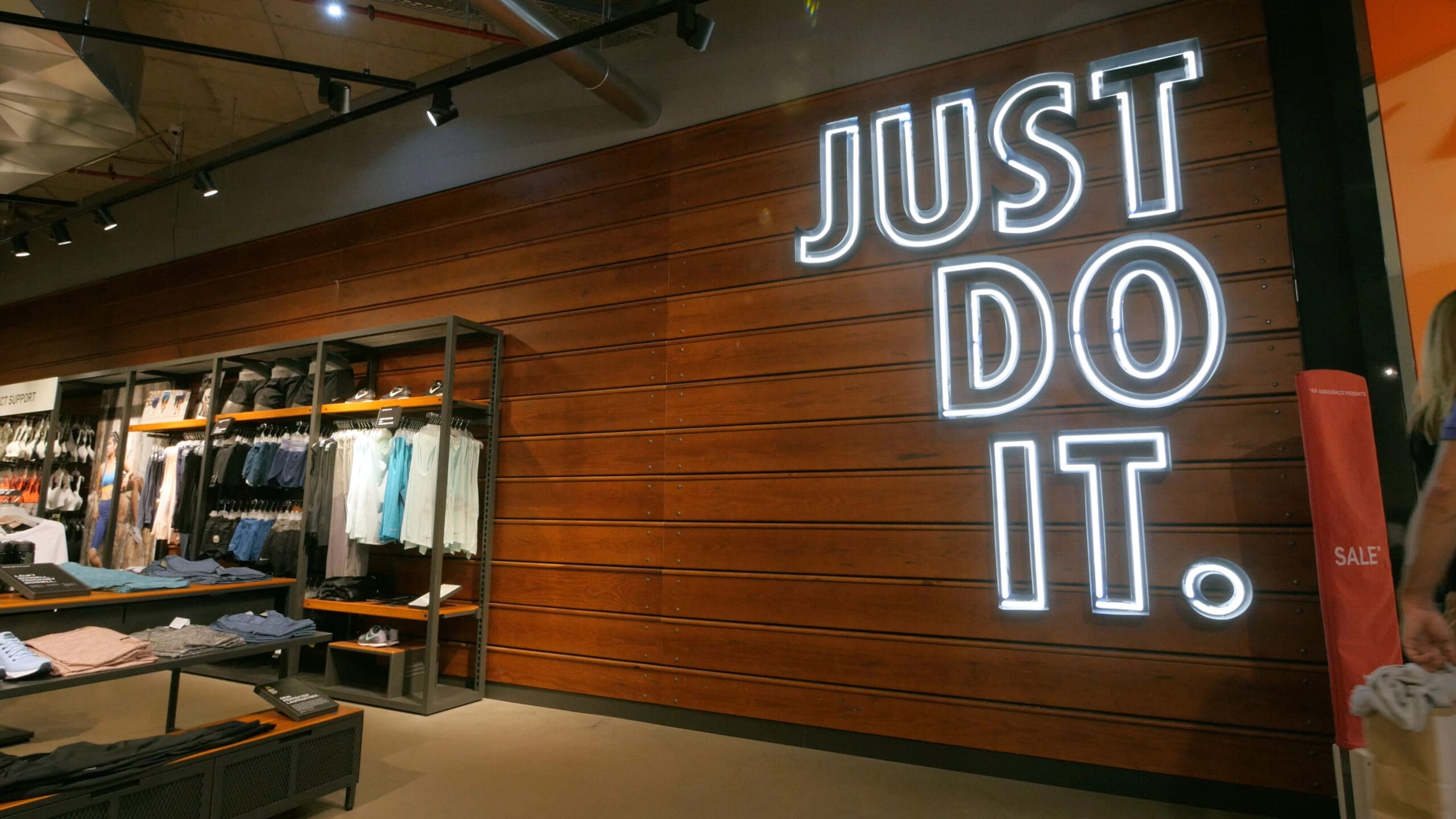 KVÍZ: Celý život posloucháte tyhle slogany. Teď se ukáže, jestli víte od koho jsou