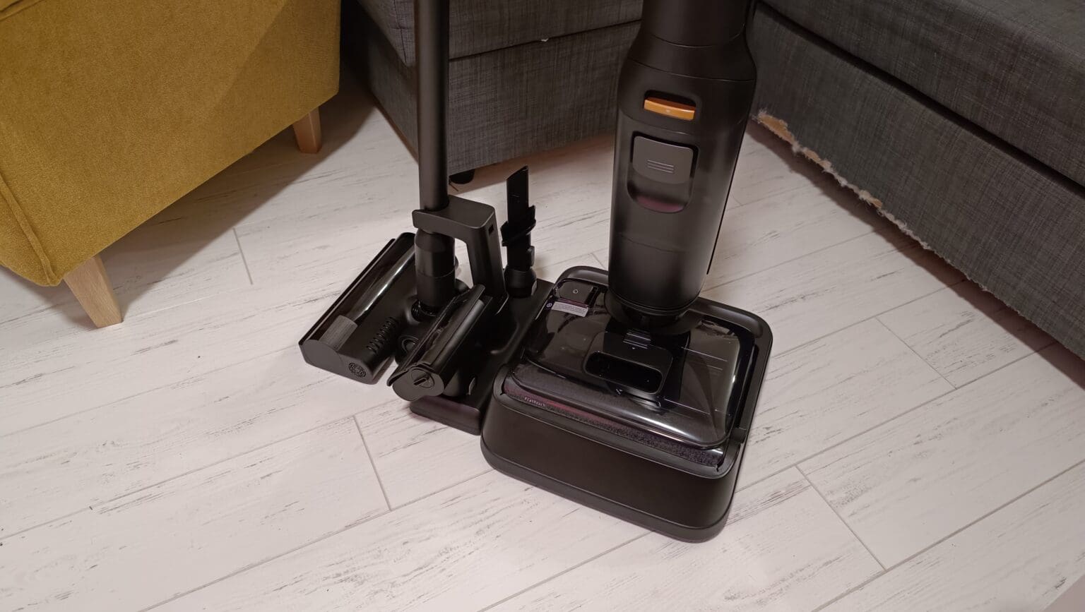 Recenze Roborock F25 Combo: Šikovný pomocník, který si poradí se všemi druhy podlah