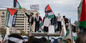 Stín války s Íránem maskuje stupňující se ofenzivu v Gaze a smrtící útoky osadníků