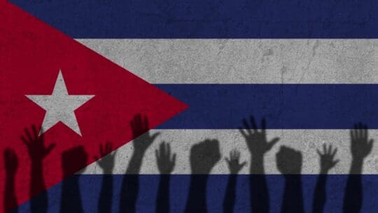 Kuba bez elektřiny a vody: Miliony lidí jsou v ohrožení, Evropa spouští záchrannou misi se solárními panely