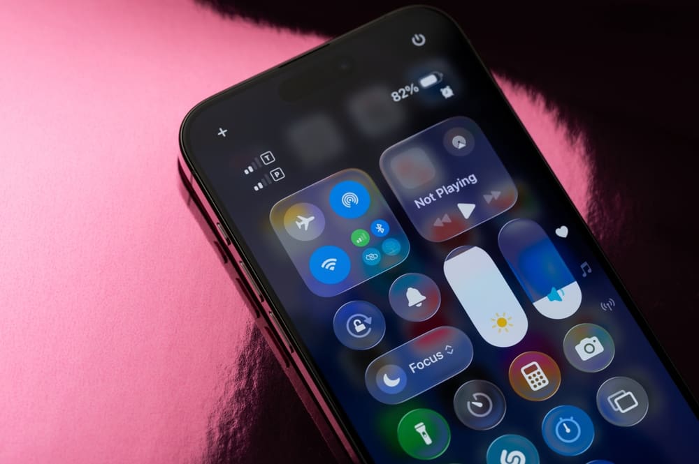 Apple s iOS 27 definitivně zavírá dveře alternativám k designu Liquid Glass