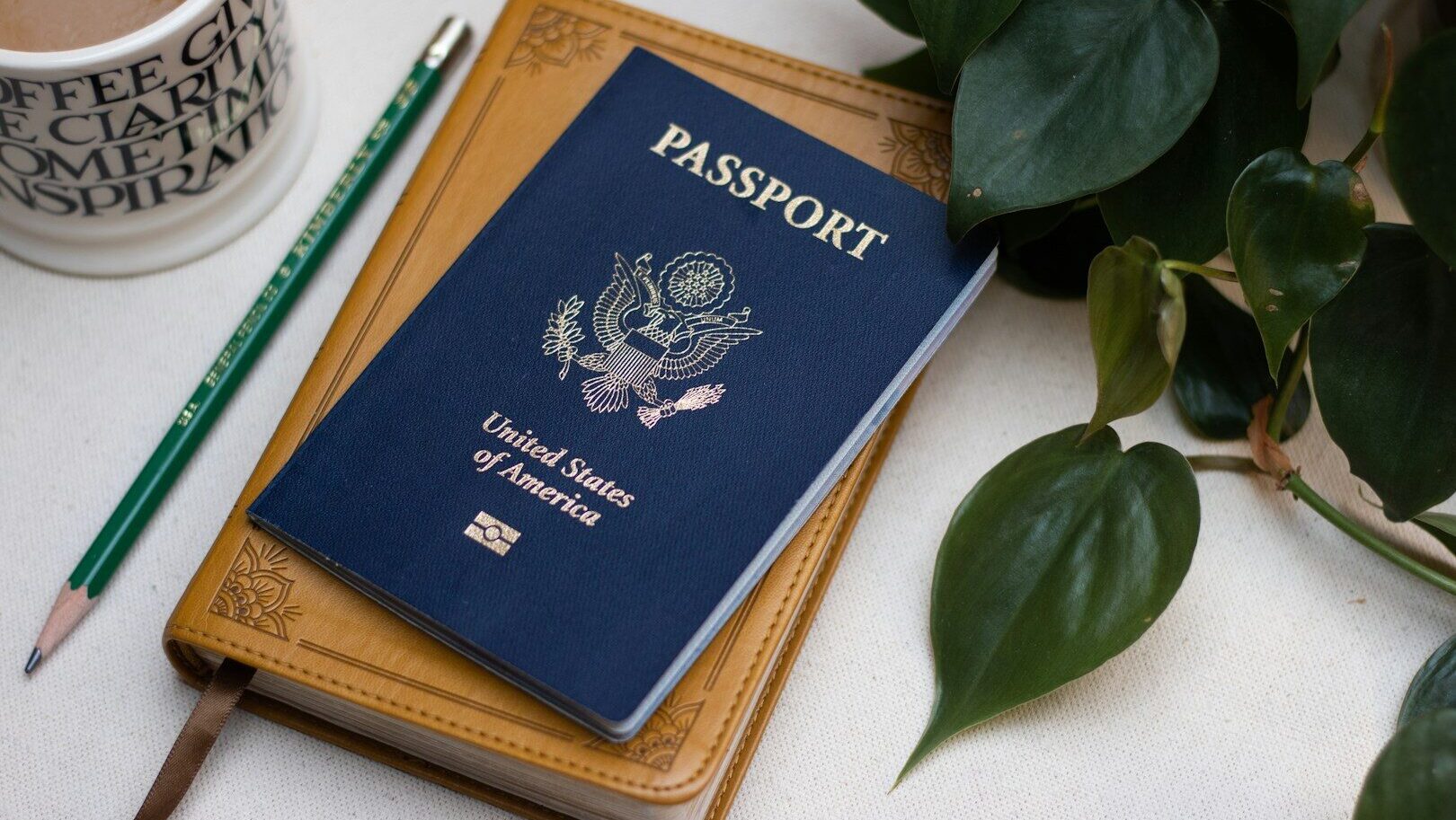 Tisíce Kubánců a Venezuelanů uvízly v právním vakuu a Florida žádá Trumpa o výjimku