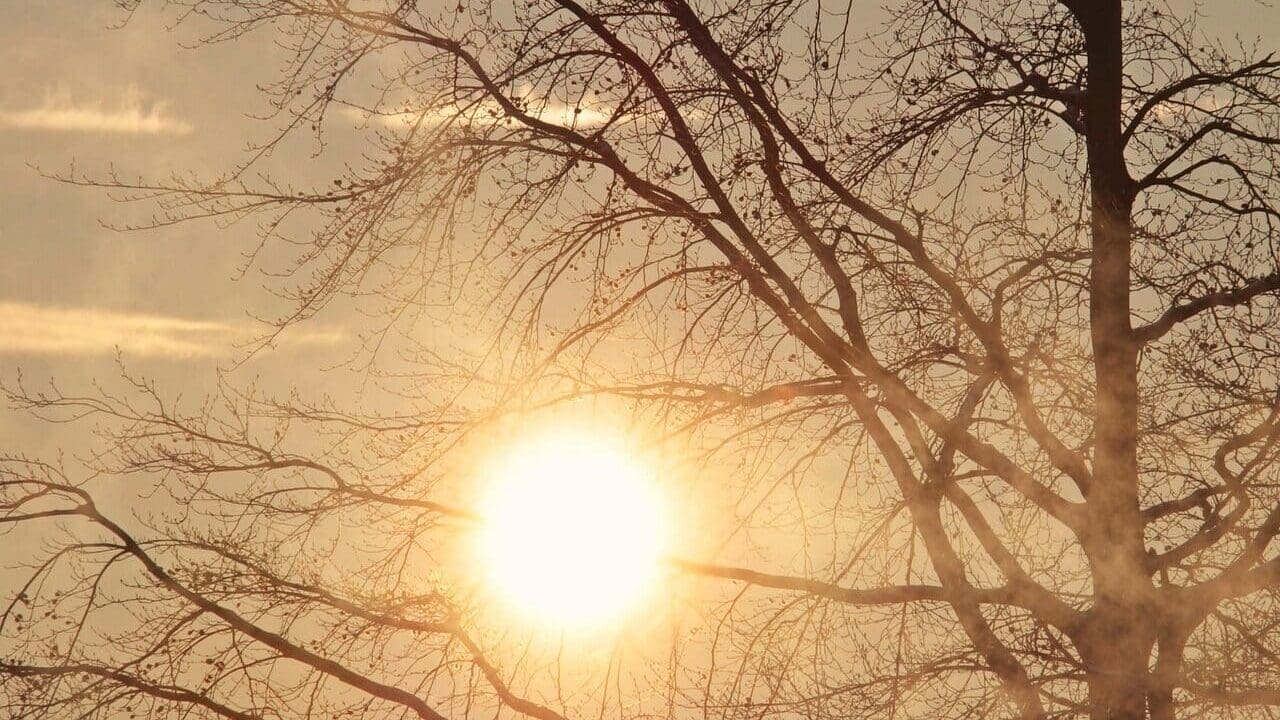 Po letních 22 stupních přijde pondělní studená sprcha