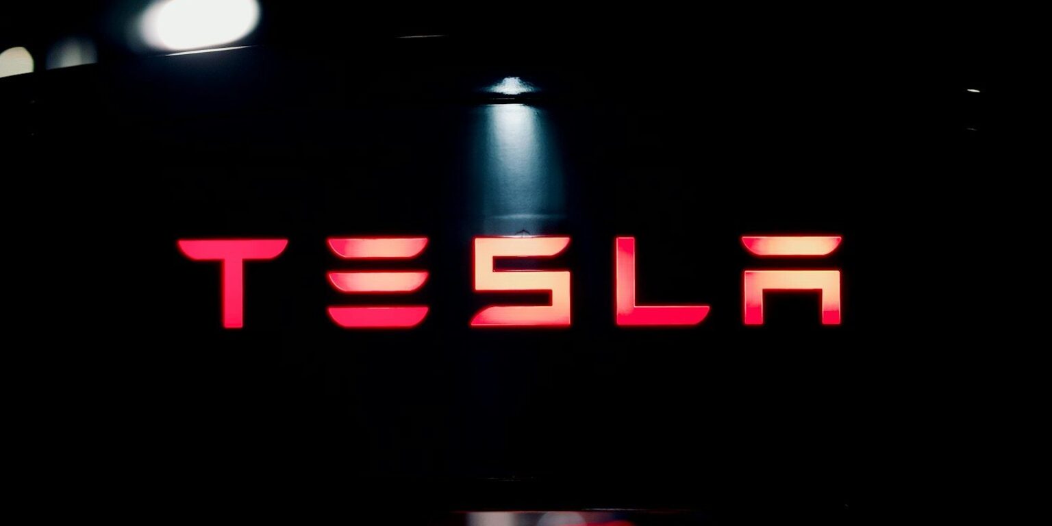 Elon Musk má plán B: Budoucnost Tesly leží mimo automobily