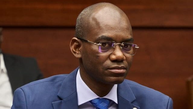 Útoky rebelů v Mali, včetně al-Káidy, vyvrcholily smrtí ministra obrany Camary