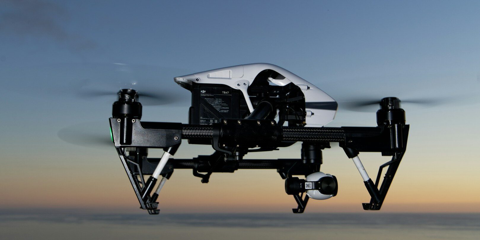 První dron na světě s kvantově odolným šifrováním Classic McEliece byl úspěšně testován v Česku