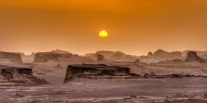 Hormuz na dosah: Jak Kešm drží klíč k celosvětové ropě