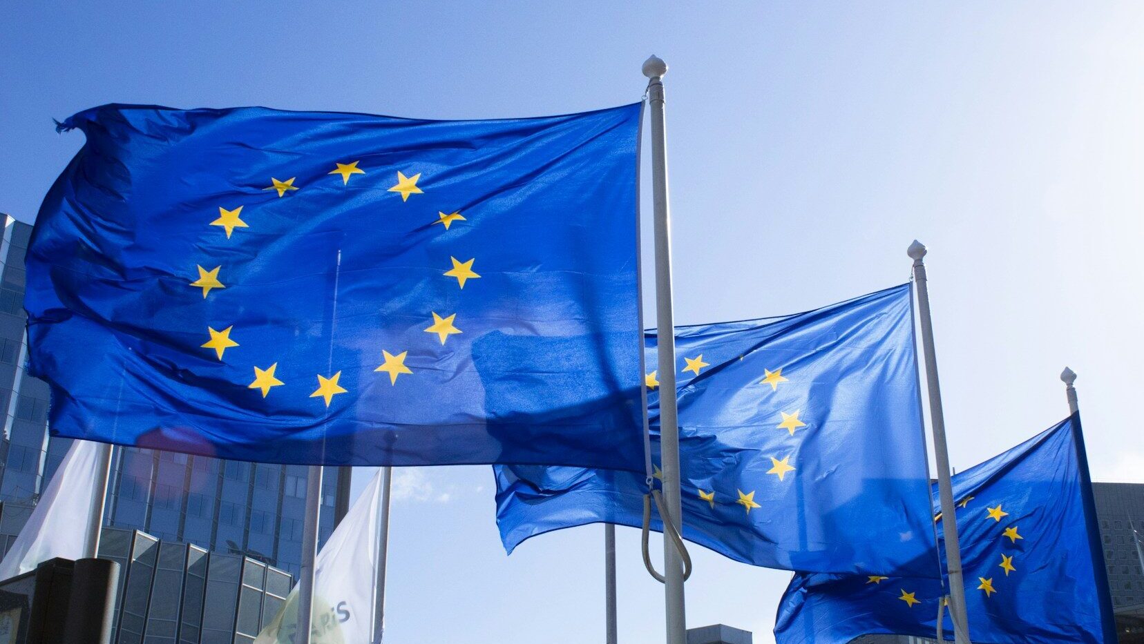 EU půjčí Ukrajině 90 miliard eur: Chystá také 20. sankční balíček proti Rusku