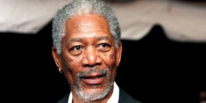 Hollywoodský herec Morgan Freeman přetvořil svou farmu na útočiště pro včely