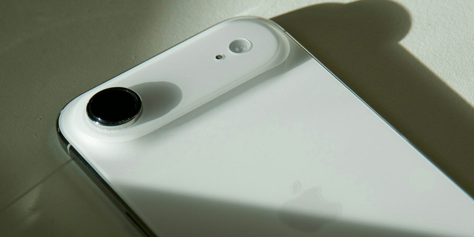 Recenze iPhonu Air: Může nejtenčí Apple telefon přežít váš pracovní den